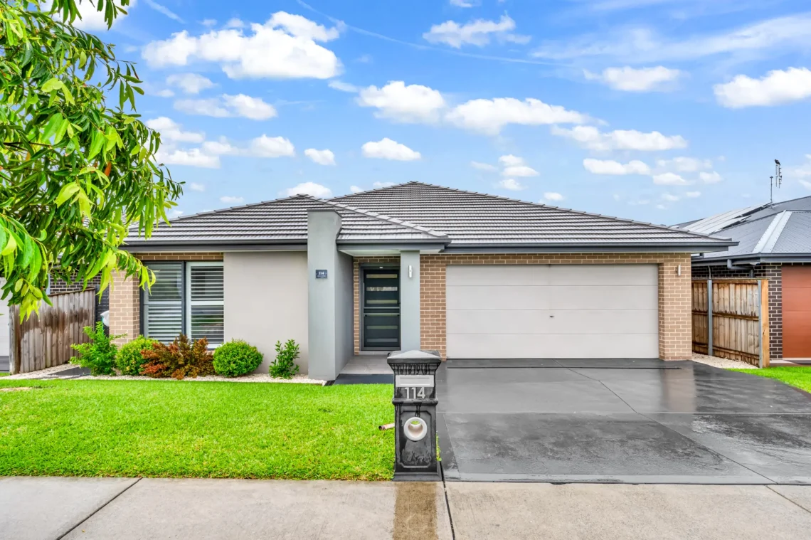 The front of 114 Arrowtail.