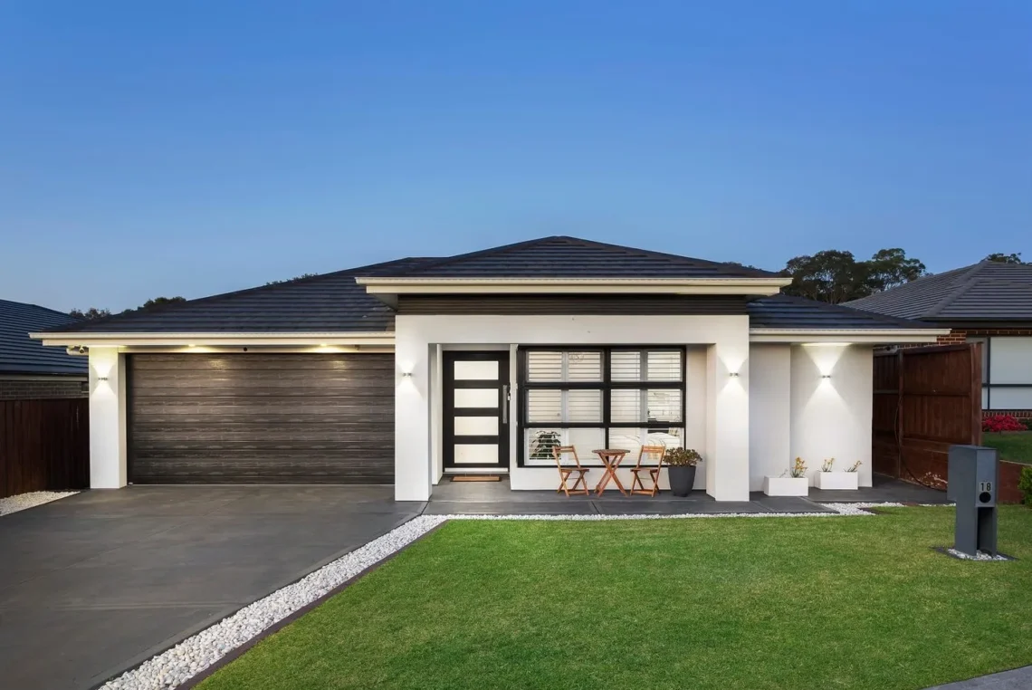 The front of 18 Kurra.